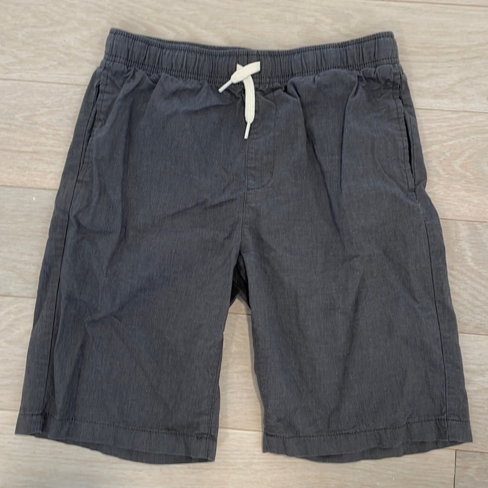 Old Navy charcoal dress shorts. Elastic waist.  Size XL. Great condition!